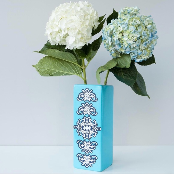 Cricut ANNA’S FLOURISH CARDS & EMBELLISHMENTS shapes - Picture 7 of 16